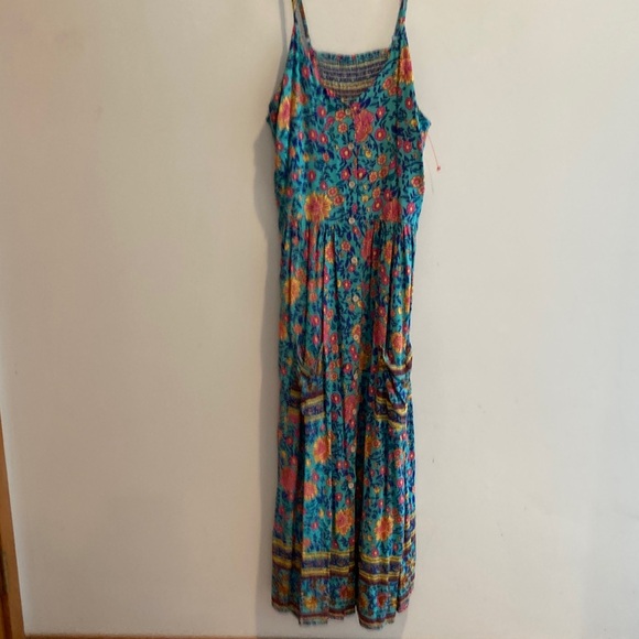 Dresses & Skirts - Floral Multicolor Maxi Dress